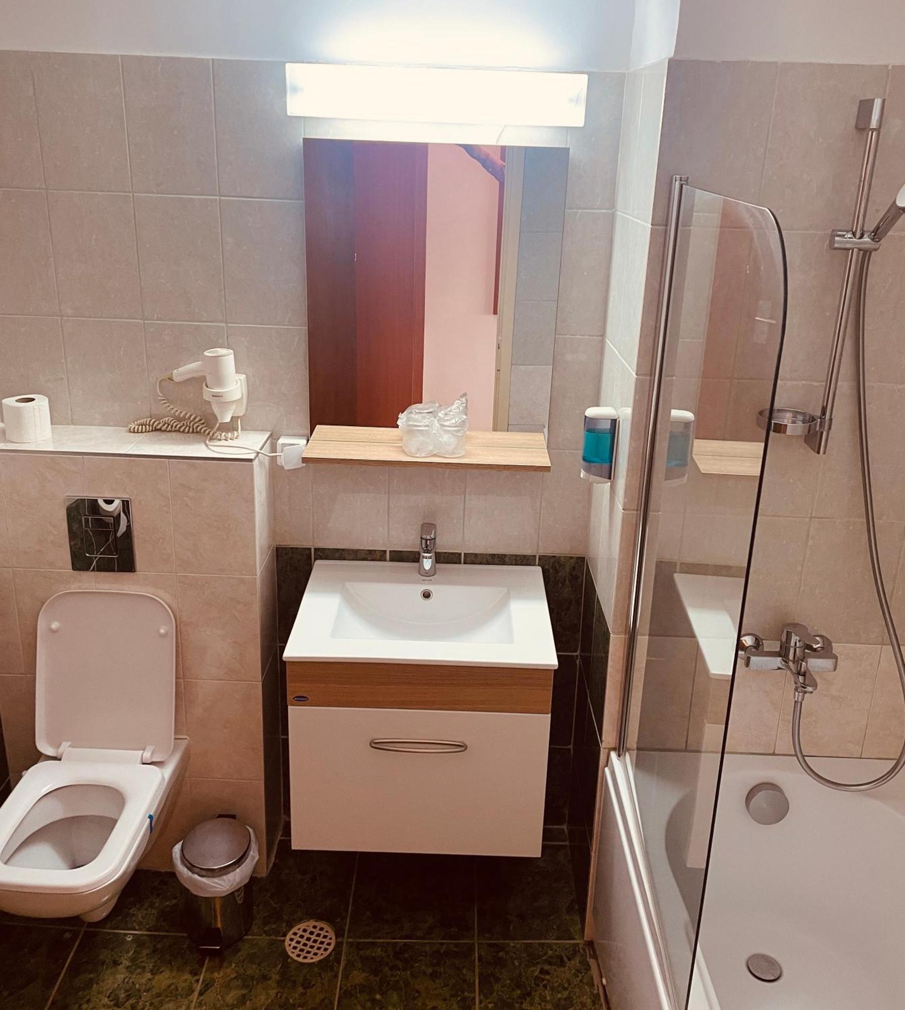 Hotel Moldova Bîrlad Kültér fotó