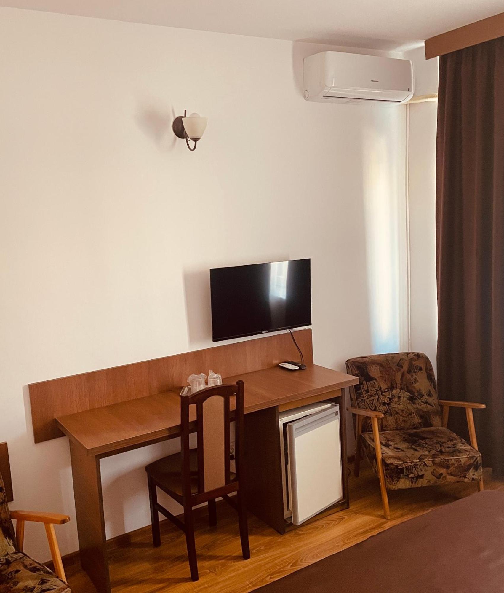 Hotel Moldova Bîrlad Kültér fotó